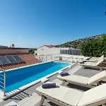 Gorgeous In Kalebova Luka Ferienhaus *