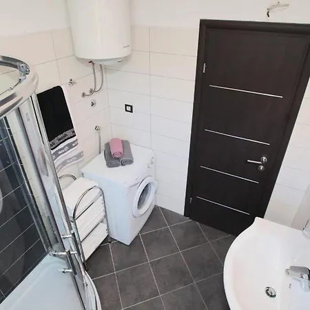 Holiday home Pet Friendly In Kalebova Luka With Sauna Razanj