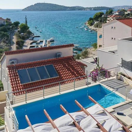 Pet Friendly In Kalebova Luka With Sauna *