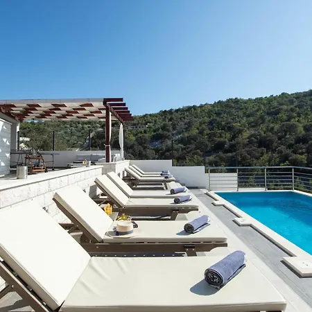 Tatil Evi Luxurious In Kalebova Luka With Sauna *