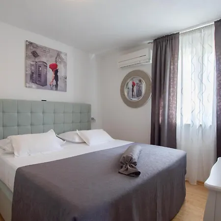 Pet Friendly In Kalebova Luka With Sauna * Razanj