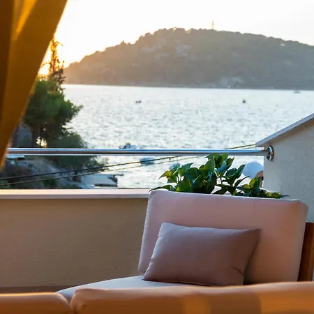 Vikendica Gorgeous In Kalebova Luka Razanj