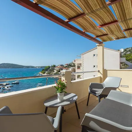 Gorgeous In Kalebova Luka * Razanj