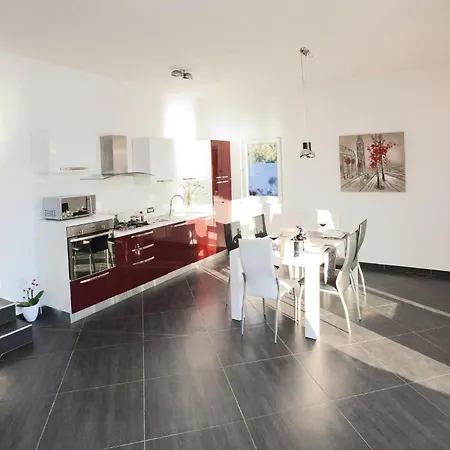 Luxuriöses Haus In Kalebova Luka Mit Sauna *