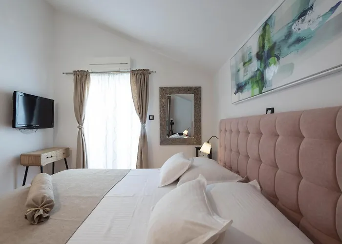 Gorgeous In Kalebova Luka * Razanj