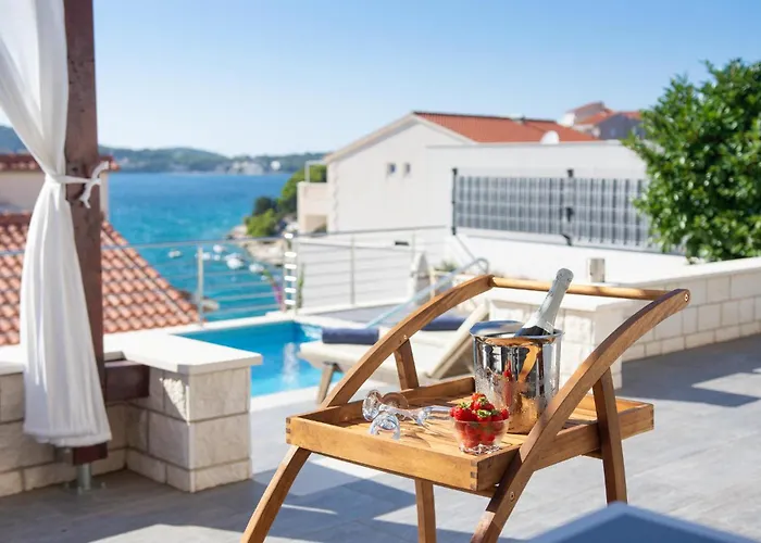 Gorgeous In Kalebova Luka *