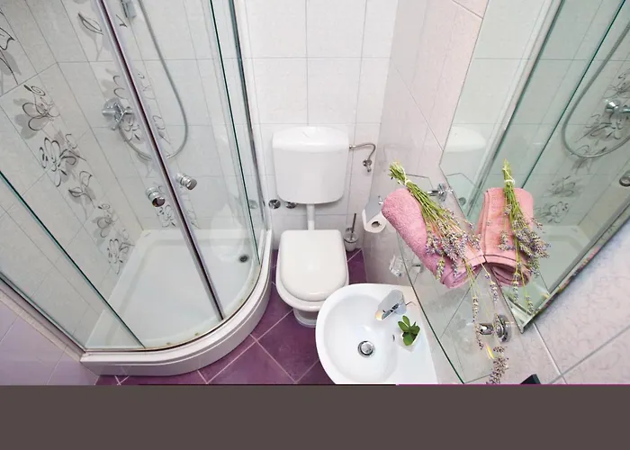 Gorgeous In Kalebova Luka Ražanj