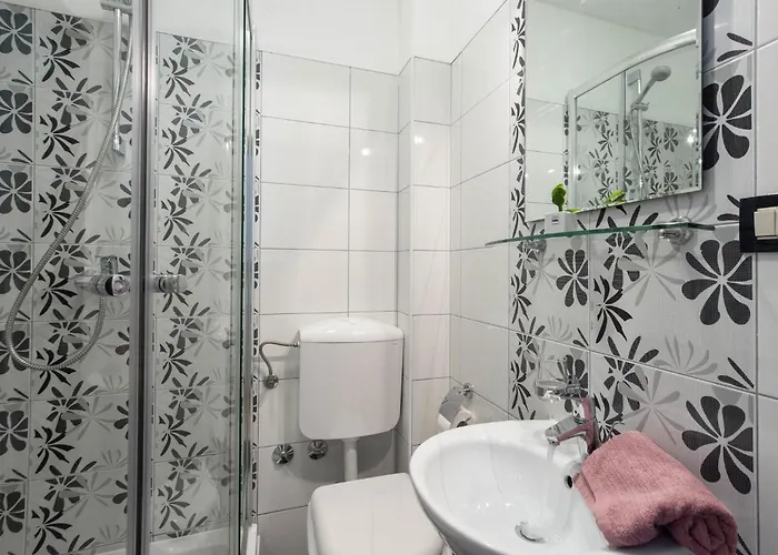 Gorgeous In Kalebova Luka Vikendica